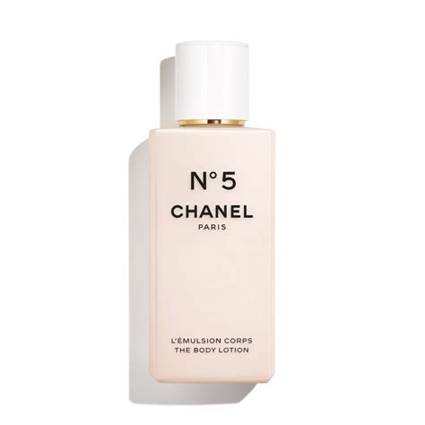 chanel no 5 sample lotion packets|Chanel no 5 lotion set.